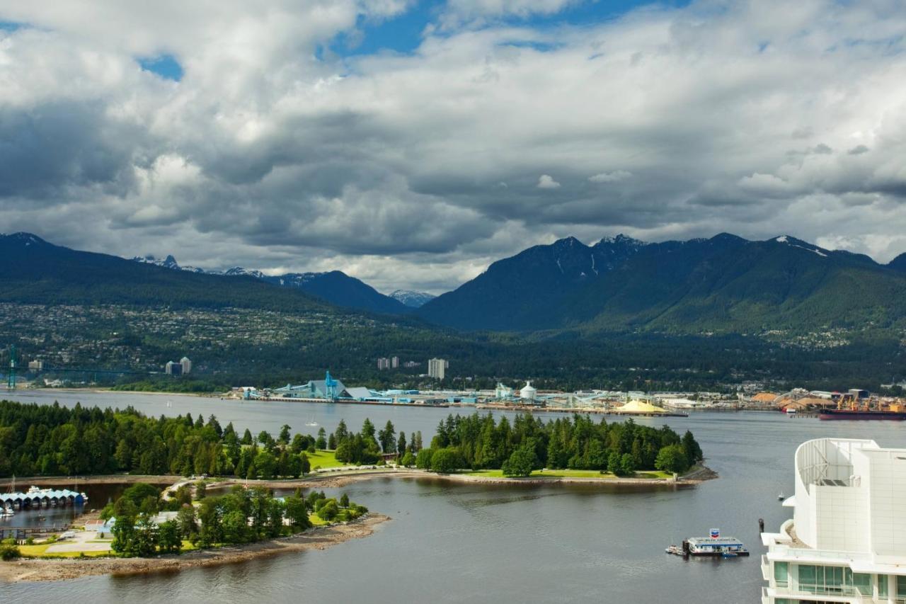 Vancouver Marriott Pinnacle Downtown Hotel Bagian luar foto