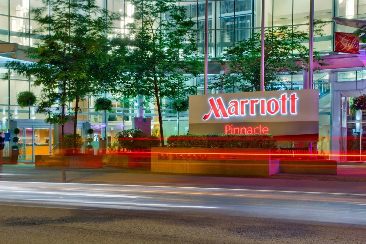 Vancouver Marriott Pinnacle Downtown Hotel Bagian luar foto