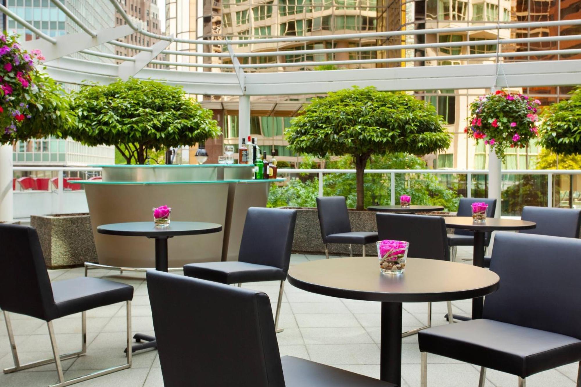 Vancouver Marriott Pinnacle Downtown Hotel Bagian luar foto