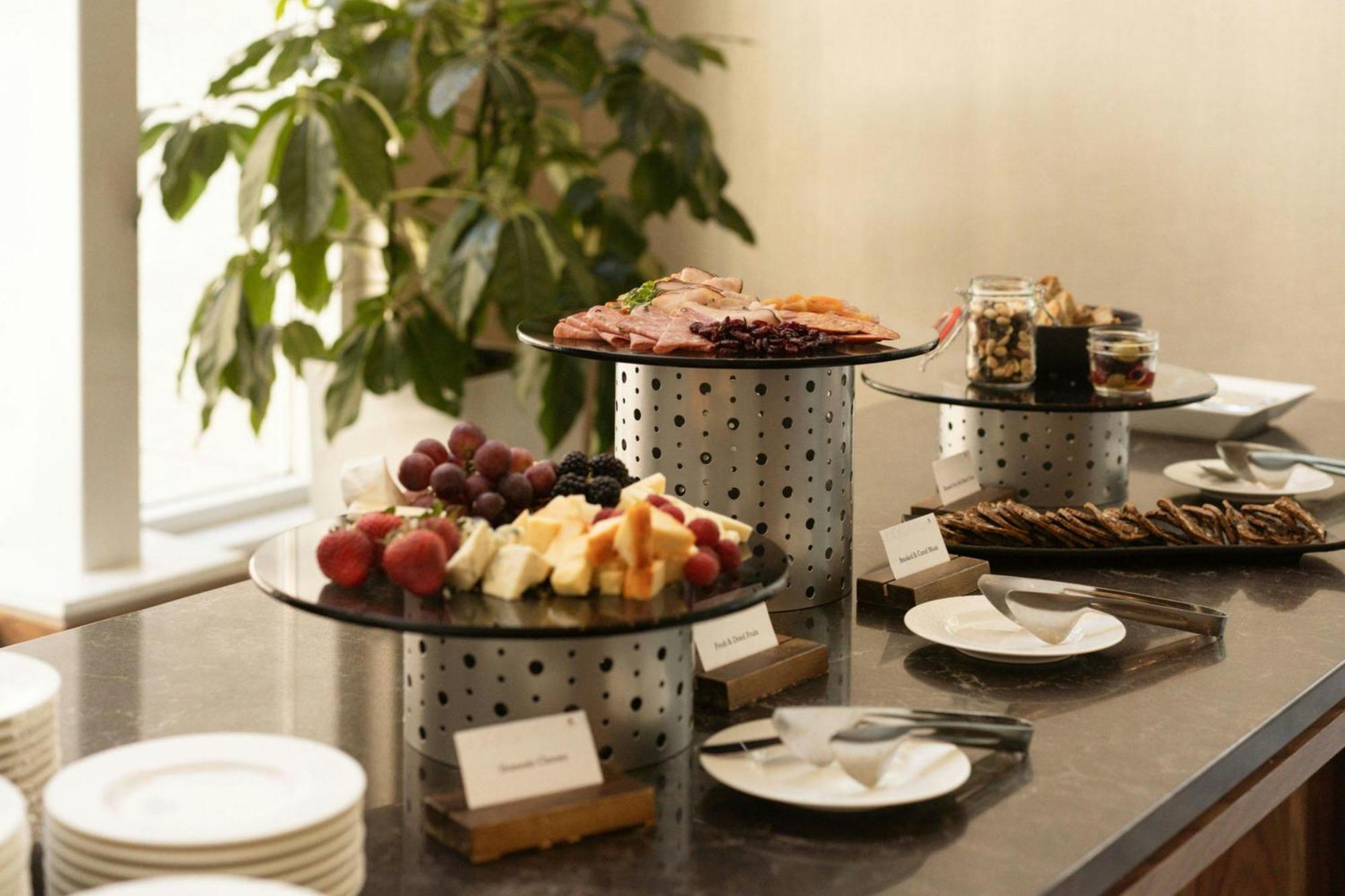 Vancouver Marriott Pinnacle Downtown Hotel Bagian luar foto